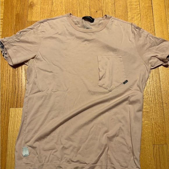 100% Authentic Stone island Men’s T-shirt Peach colour Size L worn twice - Picture 2 of 2
